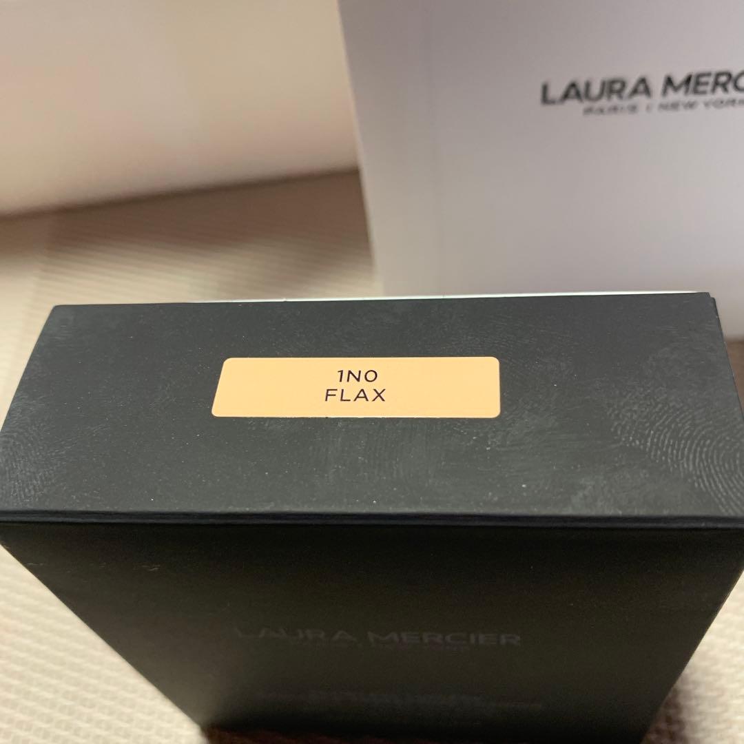 ローラメルシエフローレスルミエールラディアンスパーフェクティングクッション1N0