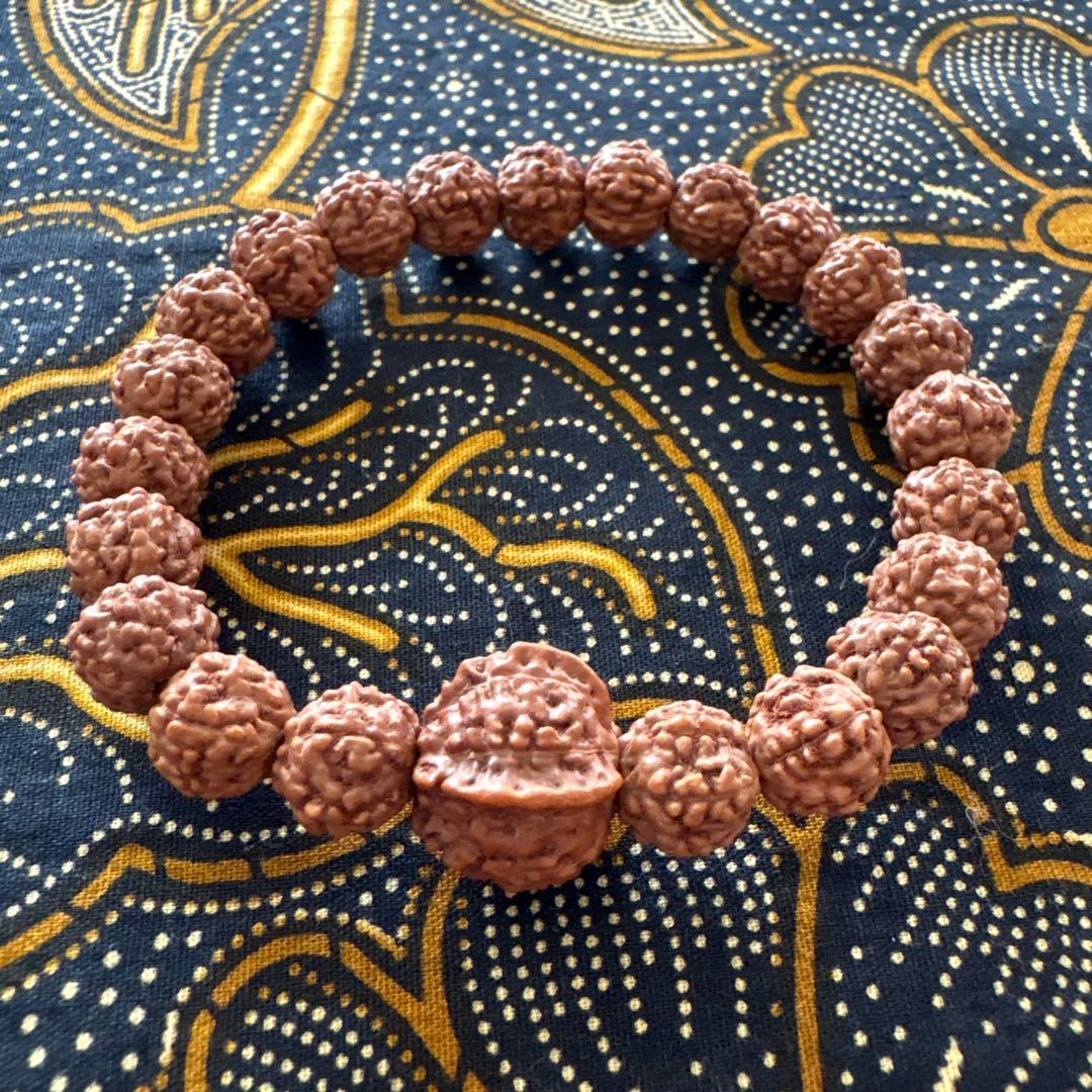 ✰︎‪ 琥珀 ✰ ✰︎　　ルドラクシャブレスレット　トップॐ