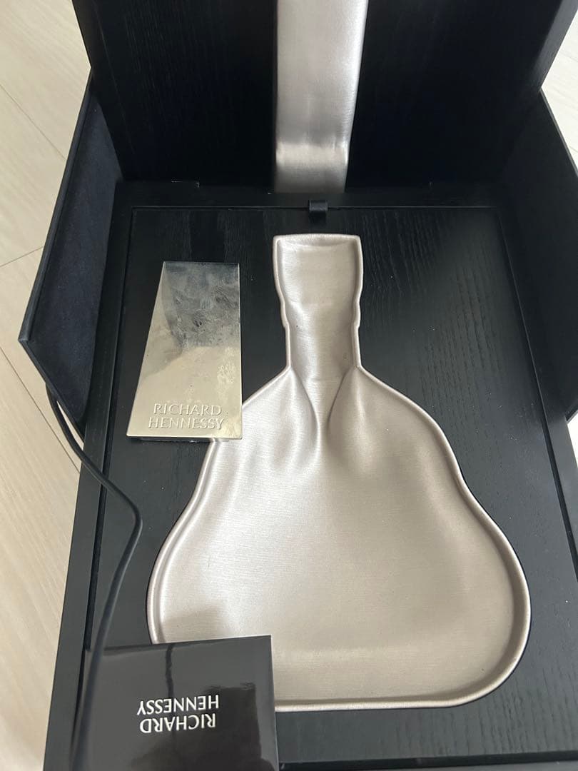 リシャール・ヘネシー ブランデー シルクカバー付き