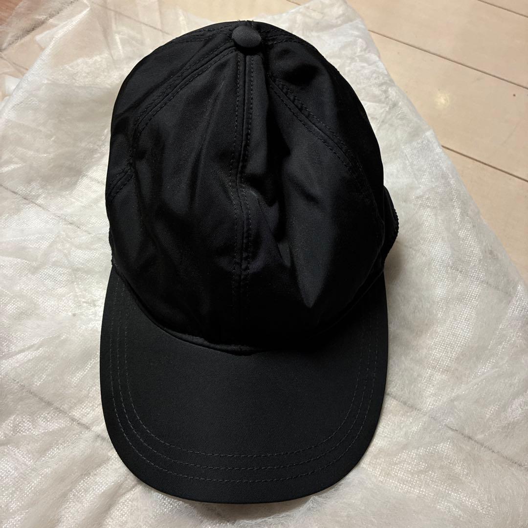 壱チロ　未使用　PRADA 黒 ベースボールキャップ
