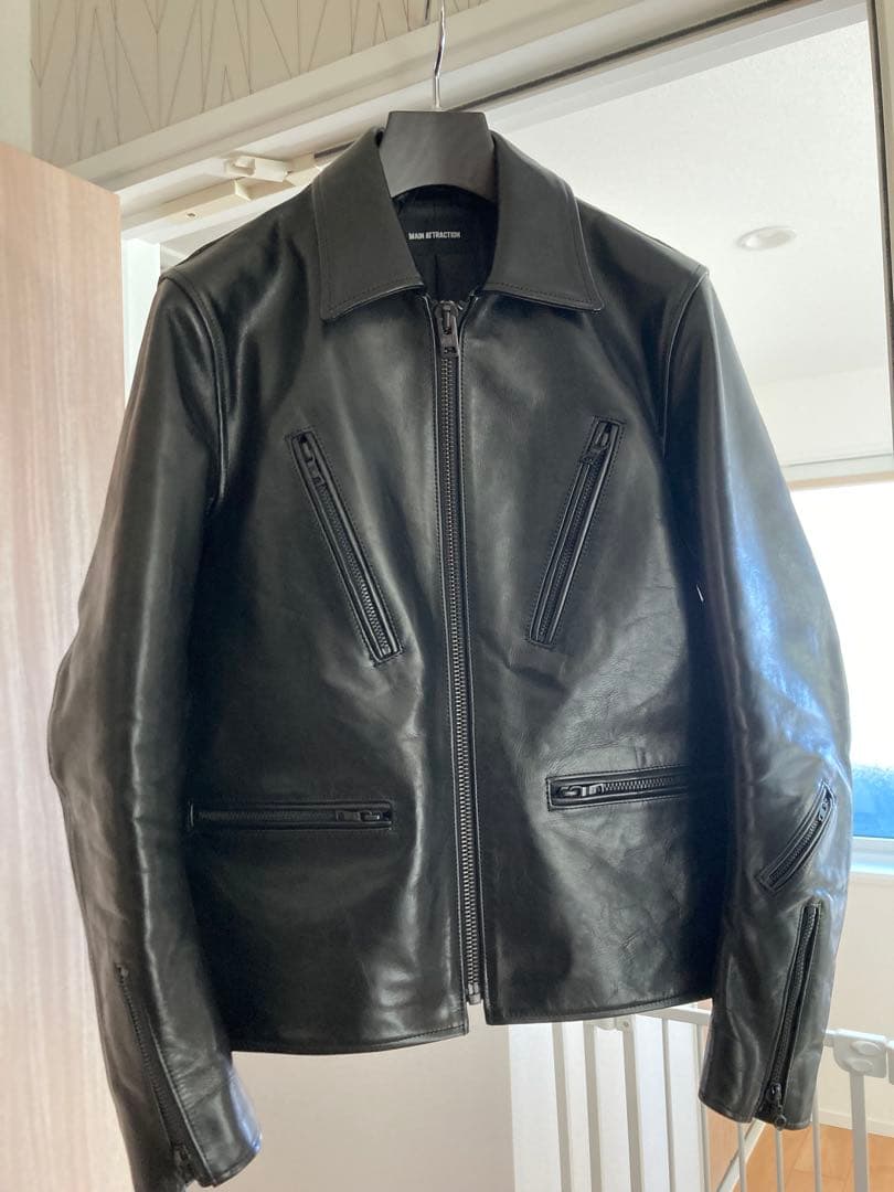 MAIN MAIN ATTRACTION ライダース