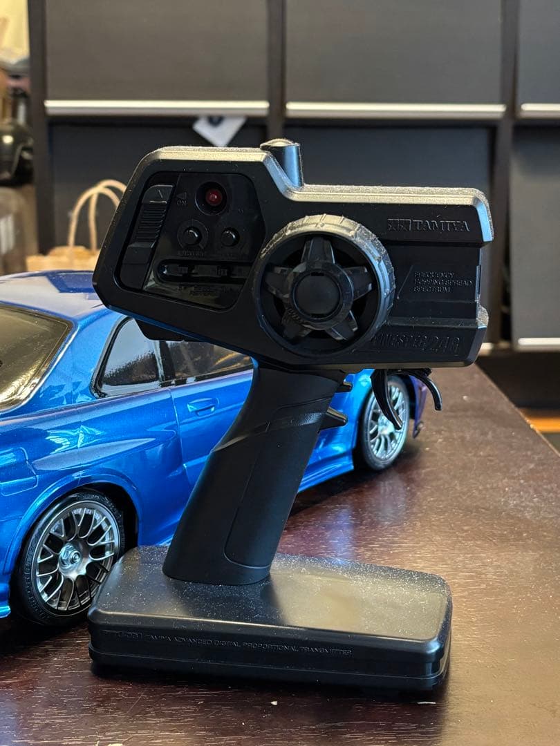 【未走行】タミヤ　ラジコン　1/10 TT02D GTR34