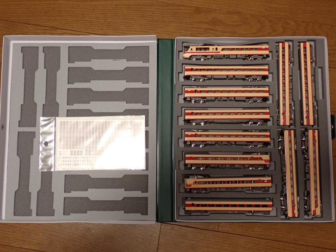 381系6連+6連 多客期編成12両セット