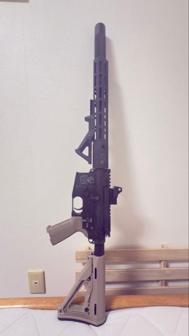 東京マルイM4 CQB-R カスタム マガジン付き