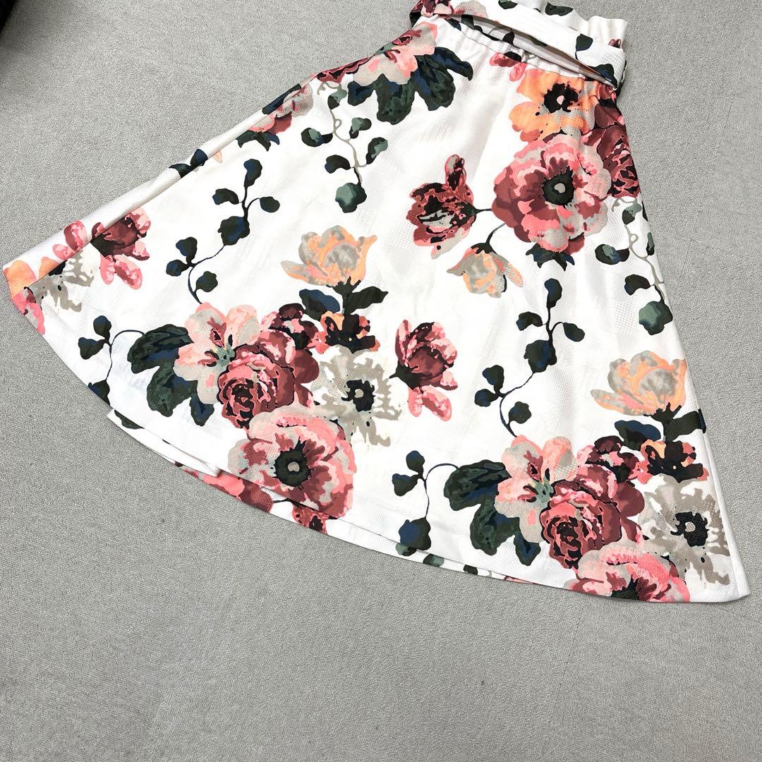 ★新品★ GRACE CONTINENTAL フレアスカート　花柄　Mサイズ