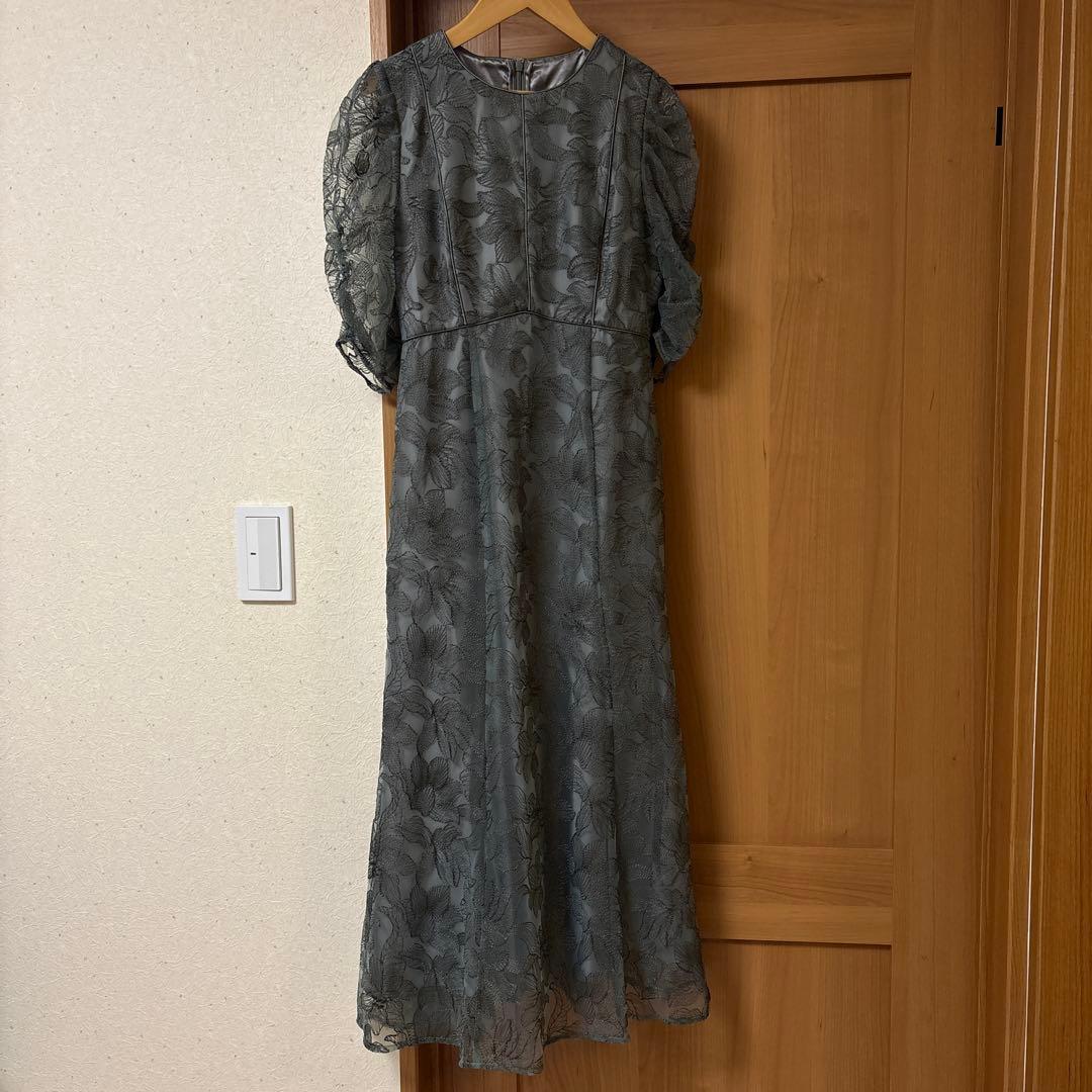 チュールエンブロイダリーレースパイピングパーティードレス　結婚式