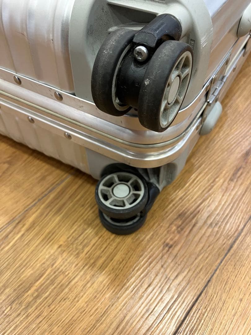 【RIMOWA】 トパーズ 32L 2輪