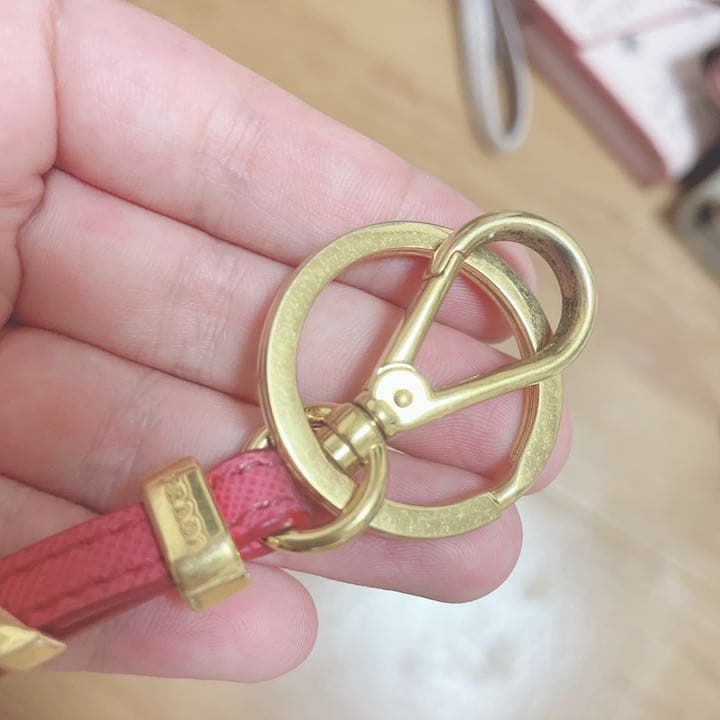 PRADA キーチェーン