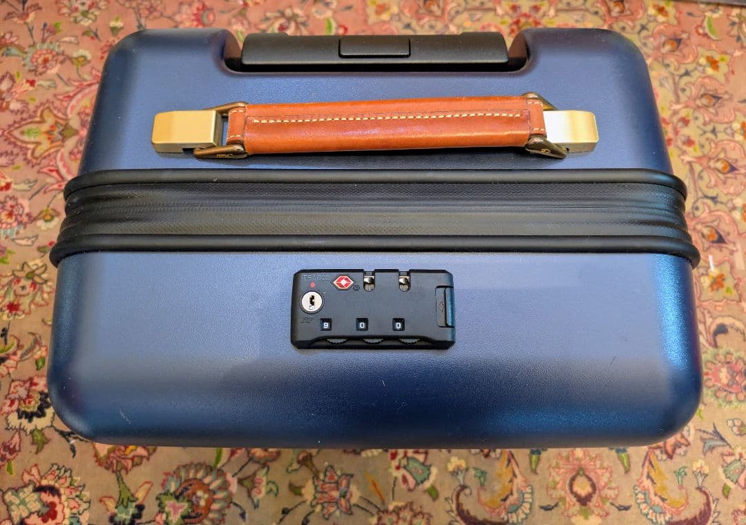 フェリージ FELISI旅行用トロリーケース (キャリーカートハードケース)美品