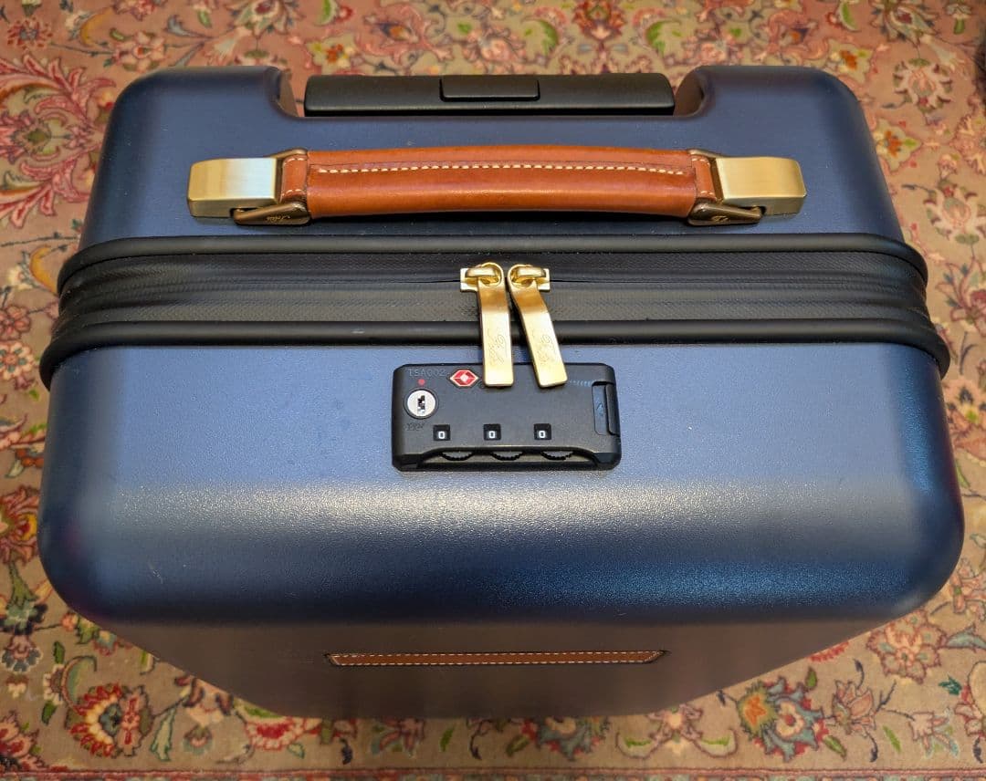 フェリージ FELISI旅行用トロリーケース (キャリーカートハードケース)美品