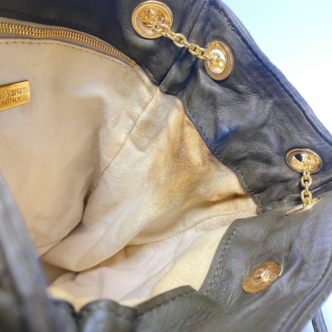 ボッテガヴェネタ カーキ ショルダーバッグ イントレチャート 巾着