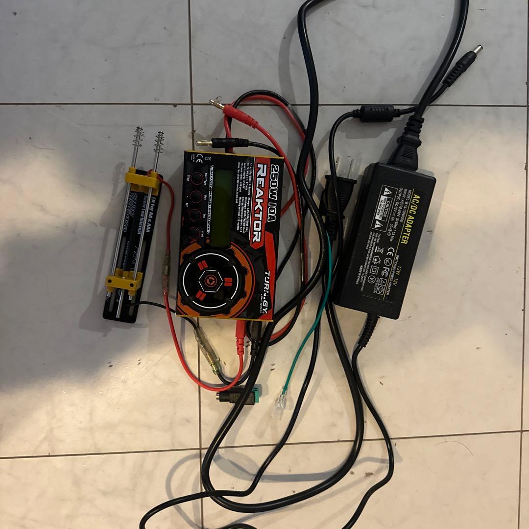 ミニ四駆　サンダーThunder充電器セット