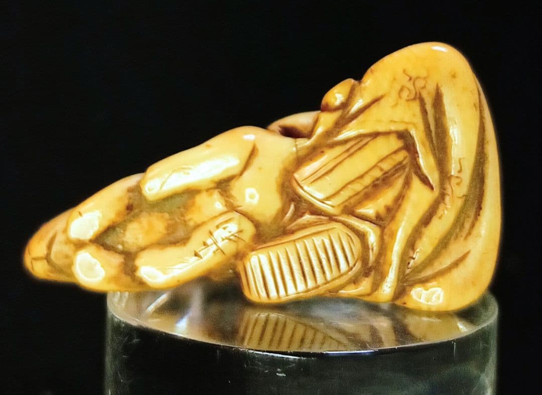 正利 在銘 「南蛮人のこどもと 兎」根付 江戸時代 名品