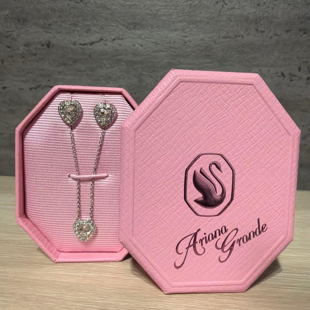 SWAROVSKI × Ariana Grande 正規品　未使用　セット