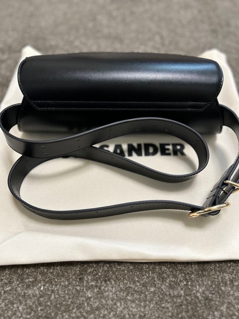 JIL SANDER ジルサンダー　カンノーロ　ブラックレザーショルダーバッグ