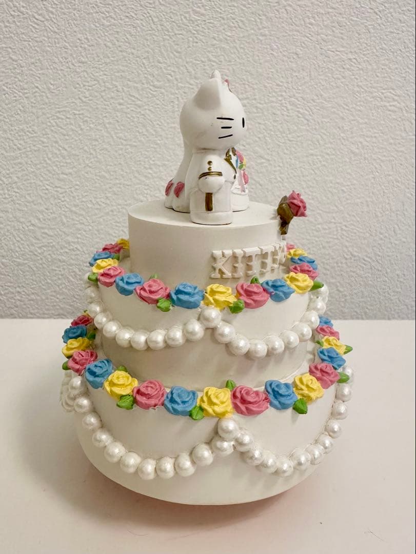 ハローキティ ウェディングケーキ オルゴール