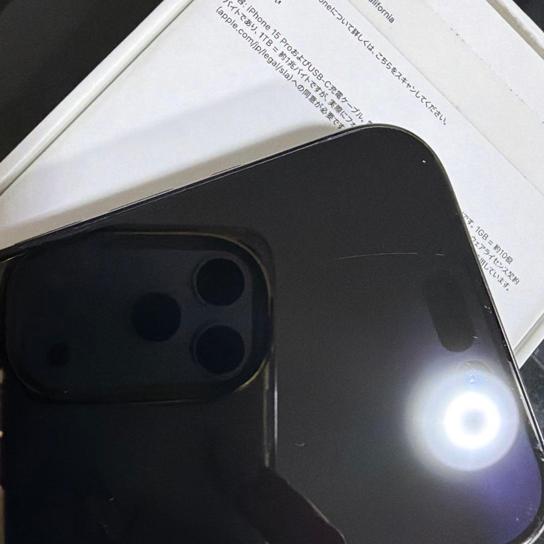 iPhone15 pro 256GB 本体