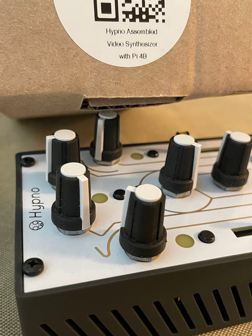 Sleepy Circuits Hypno (pi4) VJ ビデオシンセ