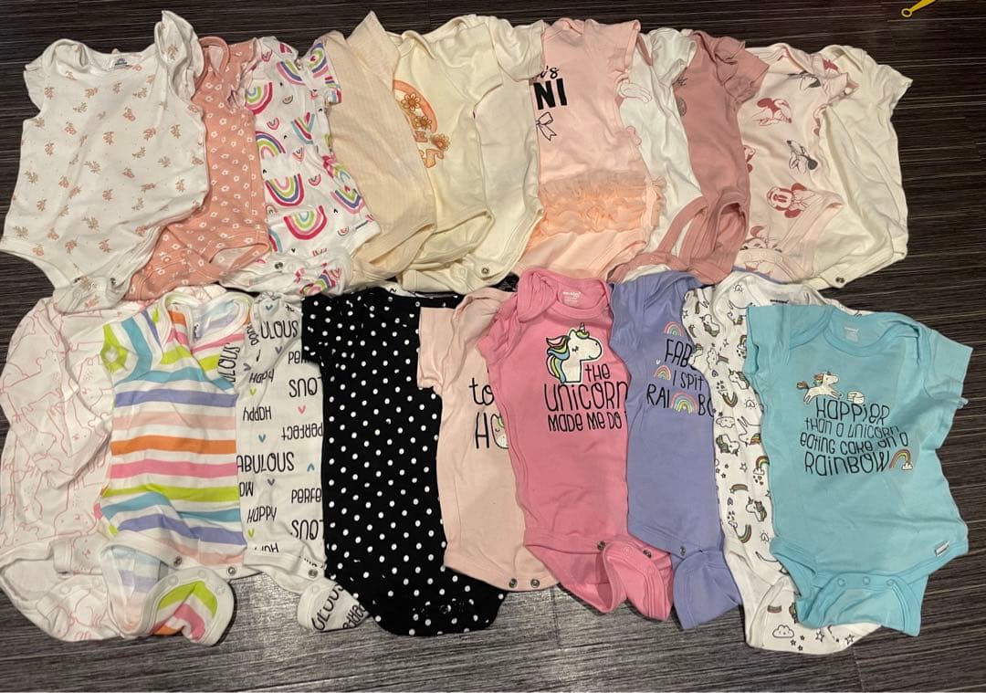 美品！アメリカブランドベビー服セット　カーターズ