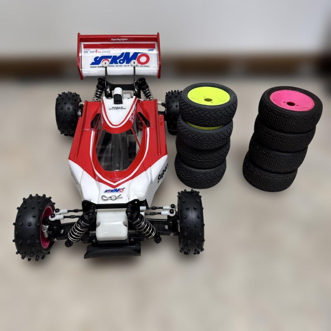 ヨコモ スーパードッグファイター YZ-870Cシャーシとオプションタイヤ2種