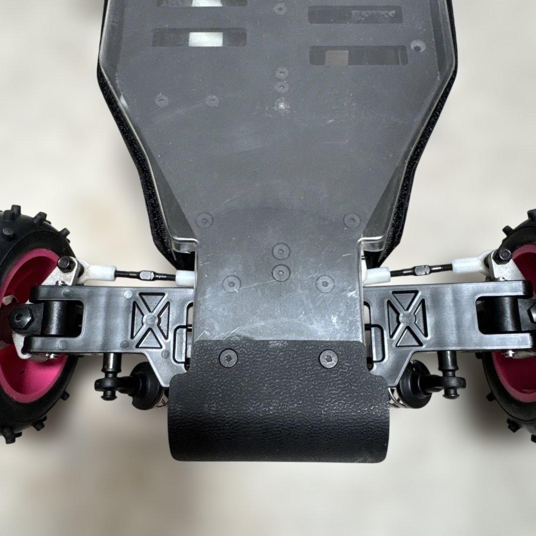 ヨコモ スーパードッグファイター YZ-870Cシャーシとオプションタイヤ2種