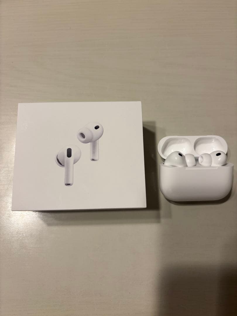 AirPods Pro 3 本体（ホワイト）　ほぼ未使用