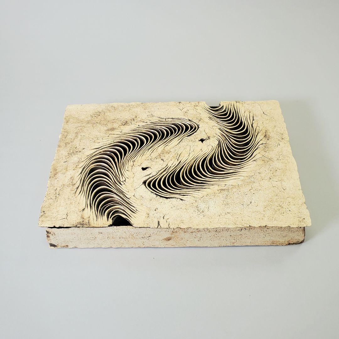 泉田之也　積層フタモノ