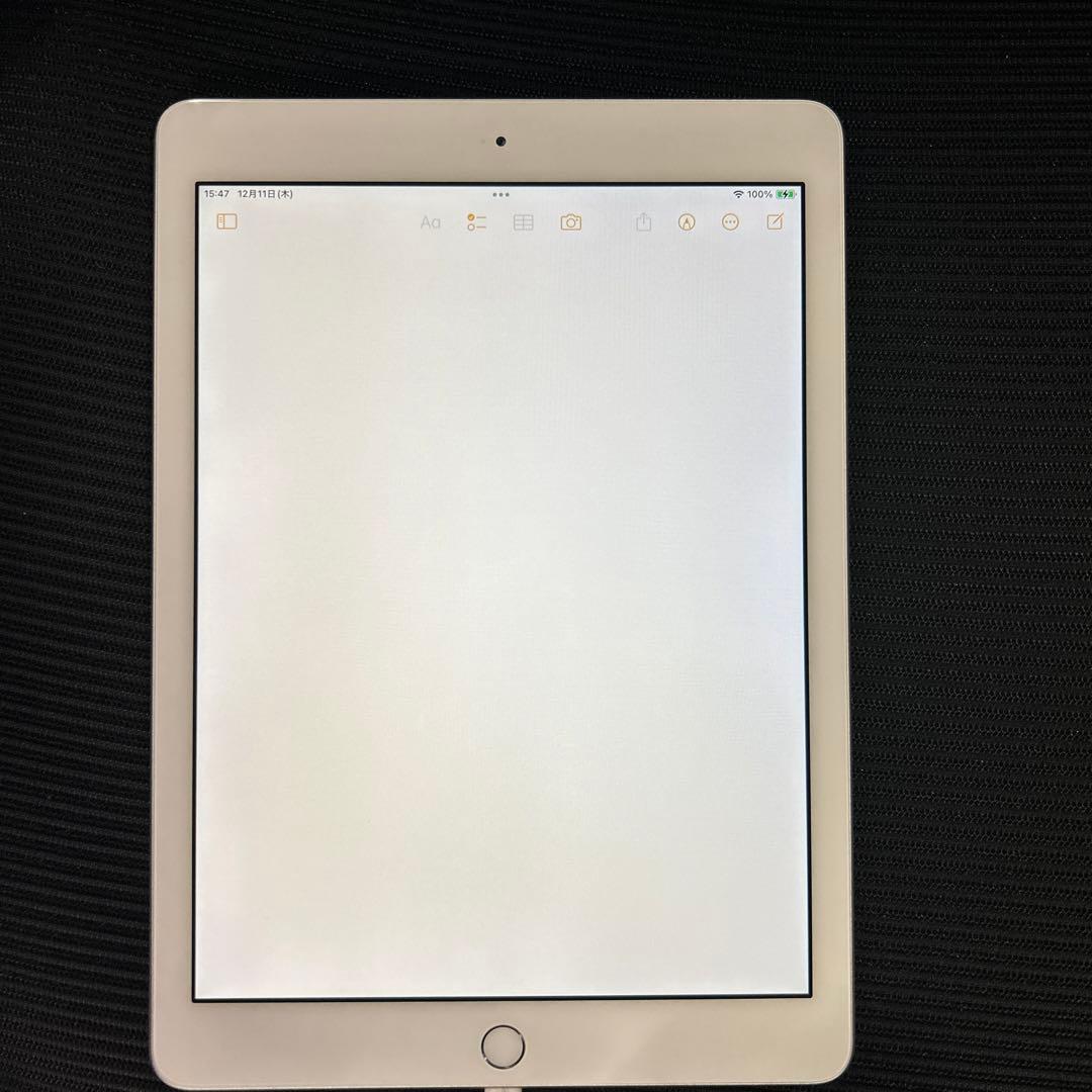 Apple iPad (第６世代) Wi-Fi 128GB シルバー