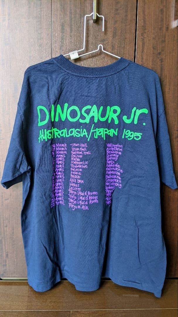 Dinosaur Jr. Tシャツ