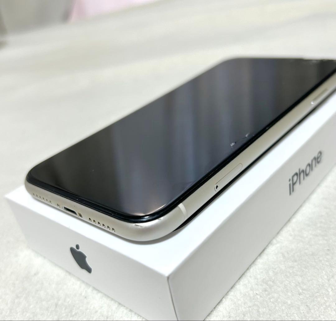 iPhone 11 ホワイト 本体 64GB ジャンク品