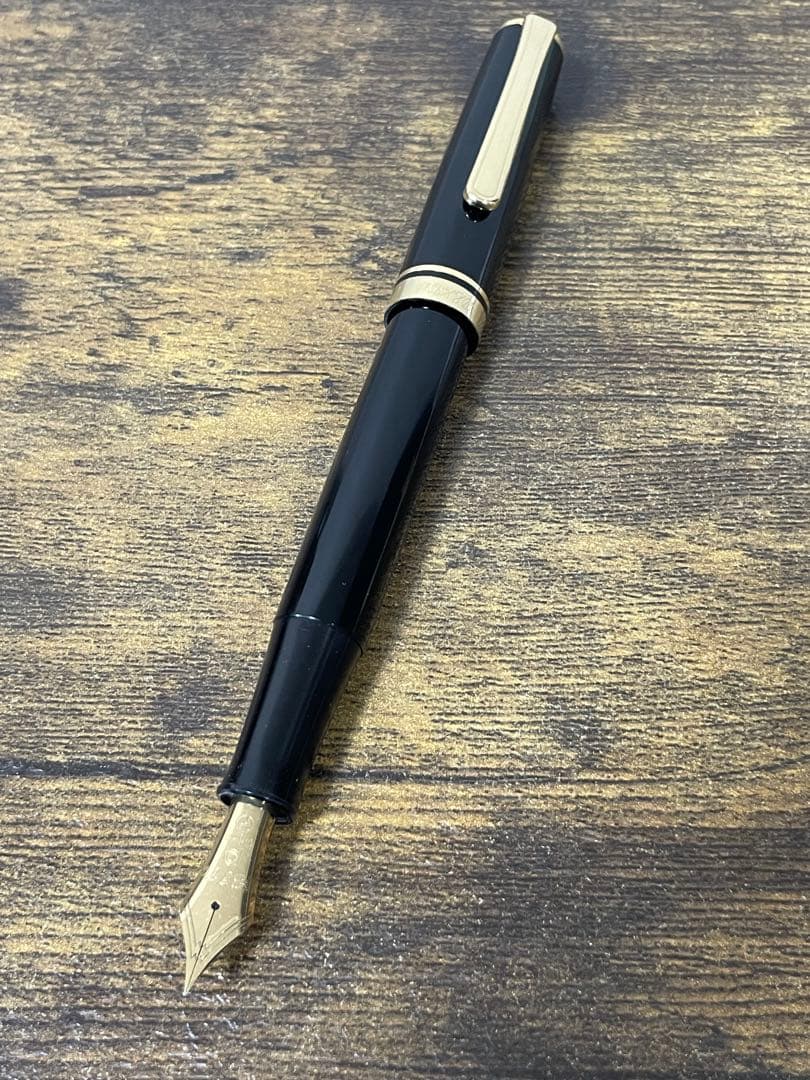 筆記確認＆洗浄済み　初期型　エボナイトペン芯　14金　細字　プラチナ　万年筆