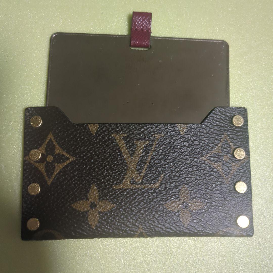 ルイ・ヴィトン　ハンドミラー