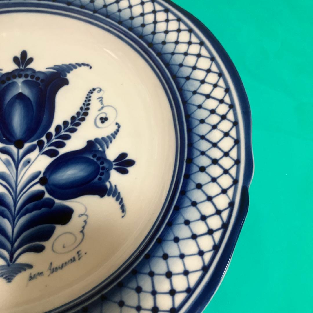 ロシア　グジェリ焼 青い花装飾の皿 約28cm