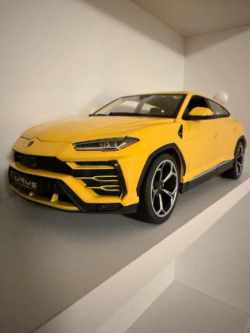 ミニカー Lamborghini Urus Special Edition 1/18