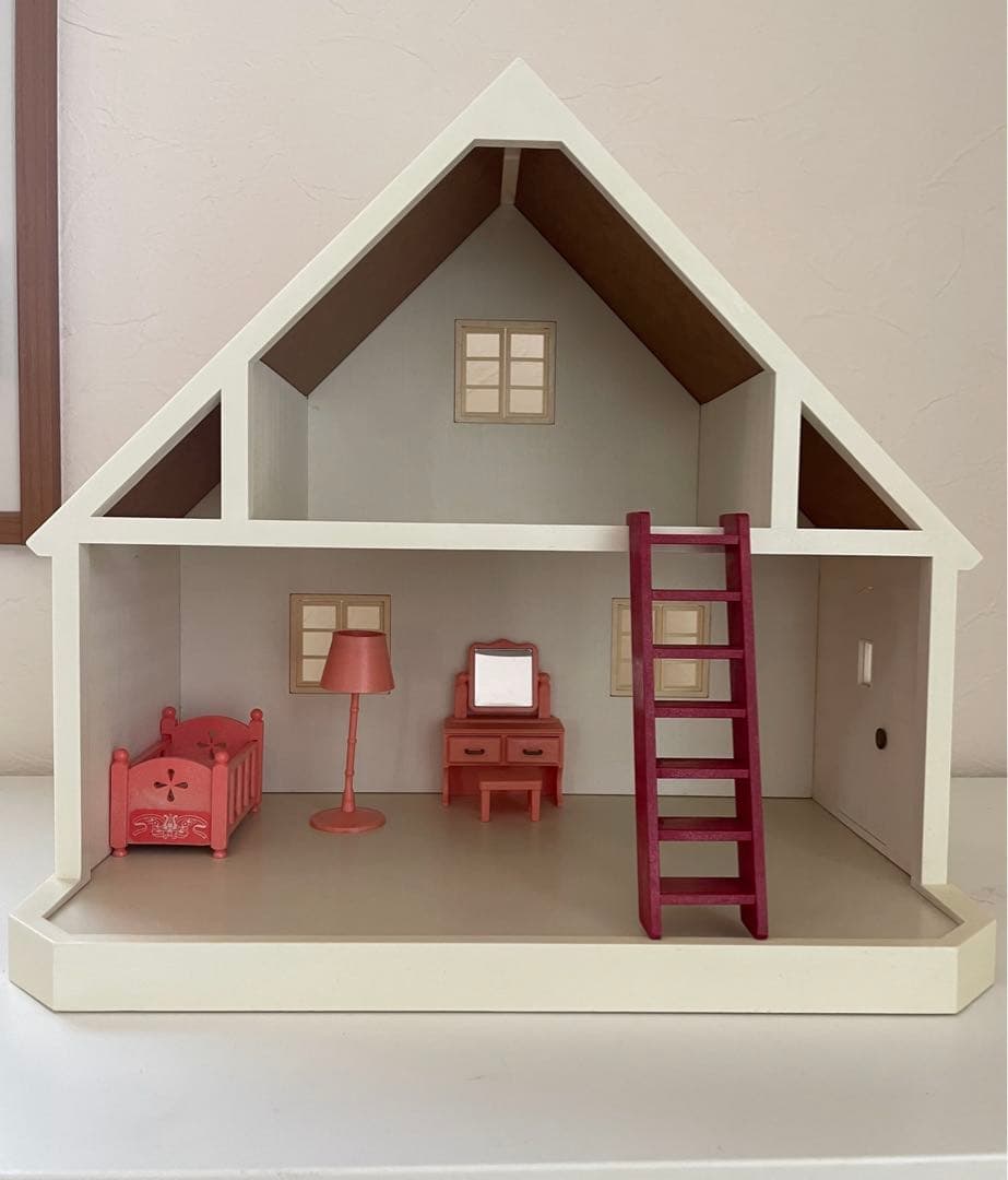 シルバニアファミリー　白いお家　日本製　ピンク色家具　シルバニア　初代シルバニア
