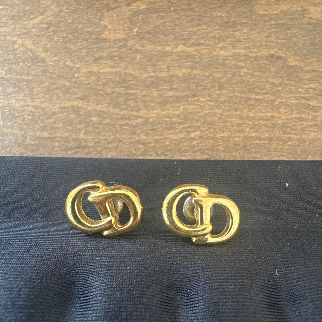 Christian Dior ピアス　CDロゴ アクセサリー