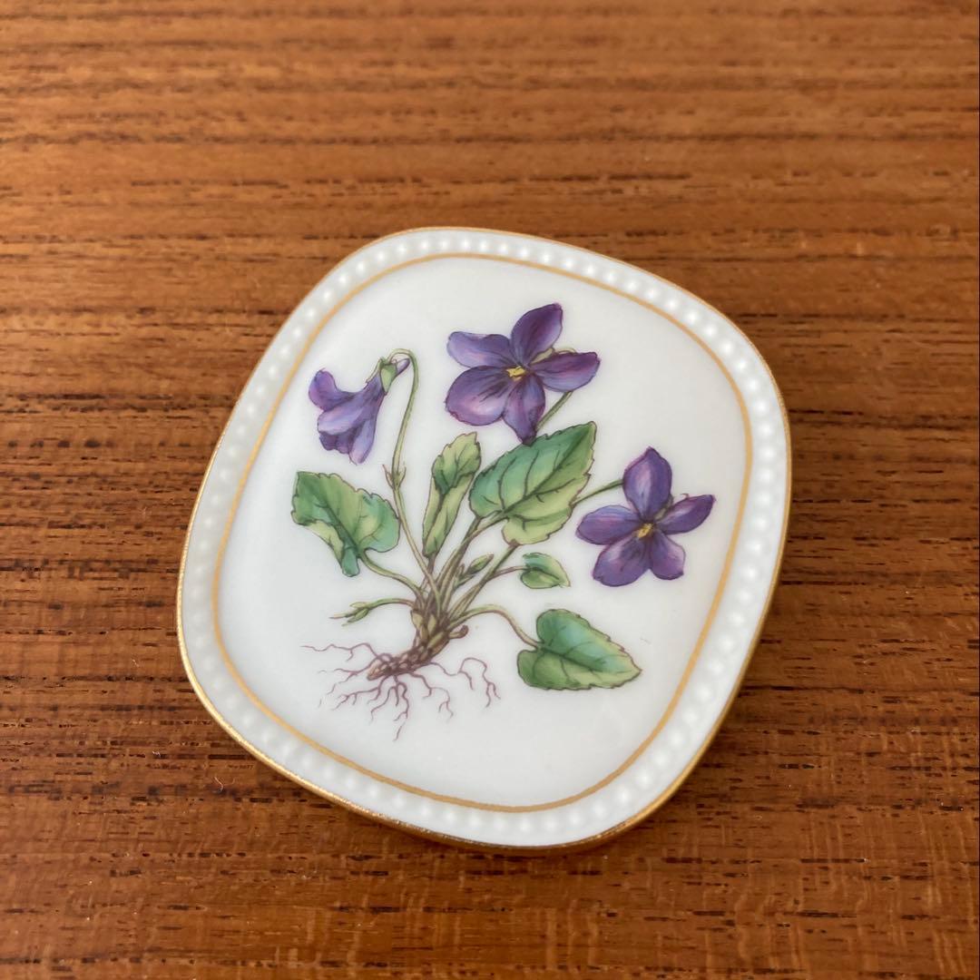 ◆ ロイヤルコペンハーゲン ブローチ フローラダニカ ◆
