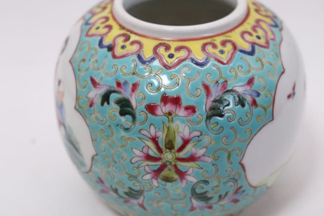 中国　1950年代　景徳鎮粉彩人物壺　送料込み0730