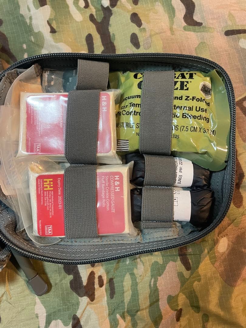 実物 First Aid Kit / 応急医療キット — 備品一式付 M157
