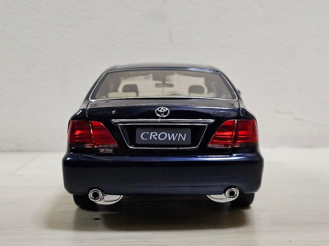 トヨタ 18クラウン ミニカー ダークブルー