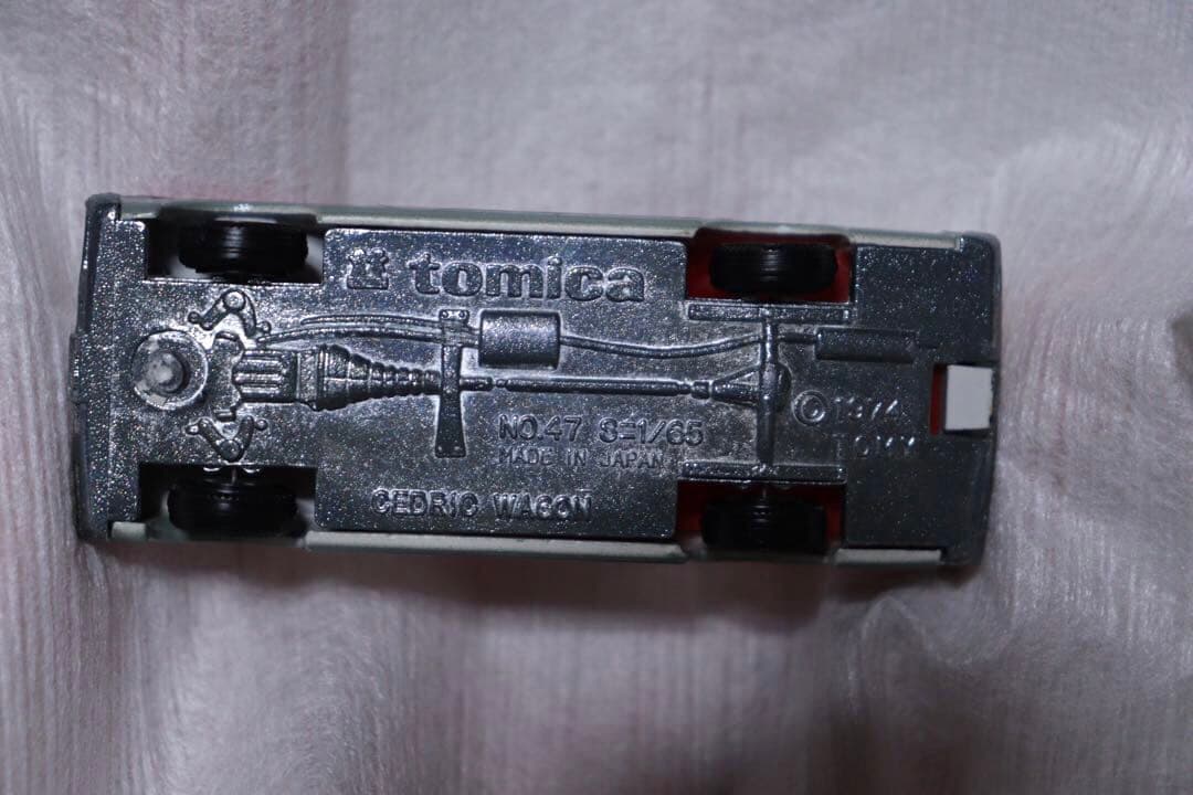 日本製　国産　トミカ　　日本航空　セドリックワゴン　連絡車　102