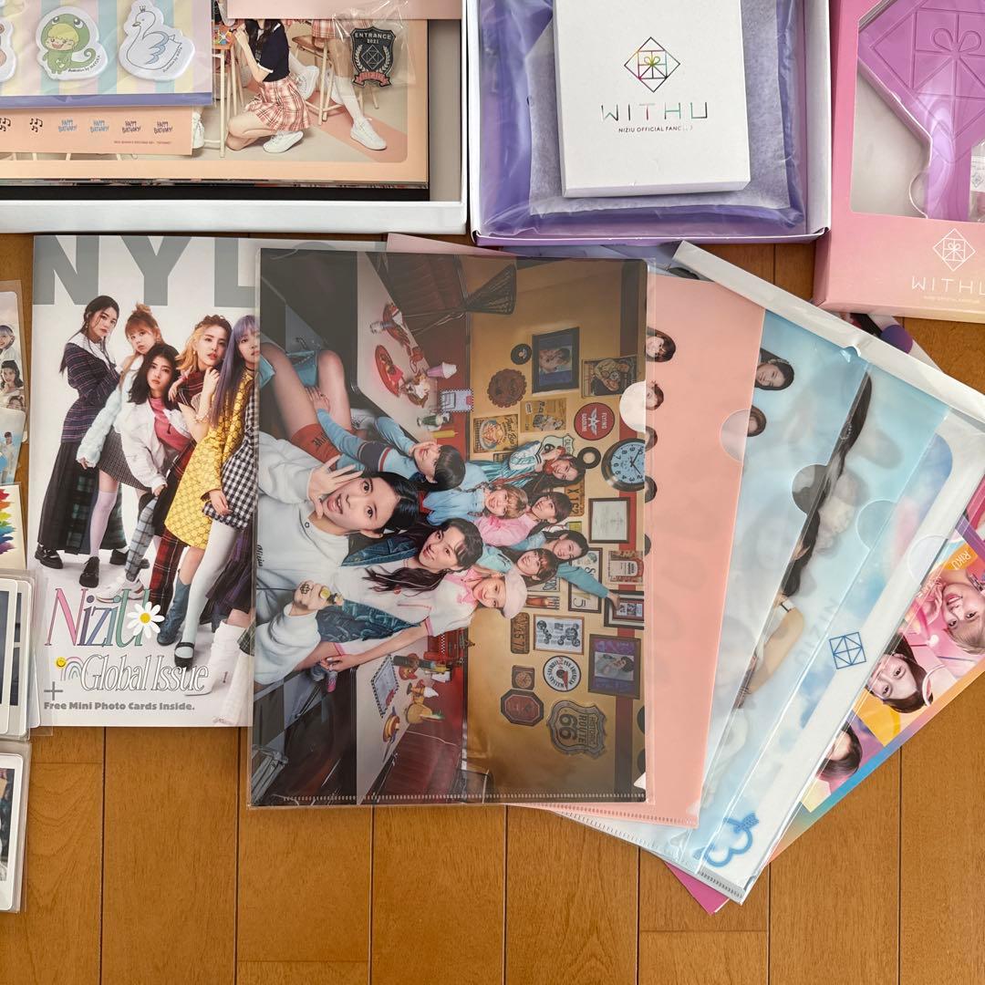 NiziU official グッズ　各種