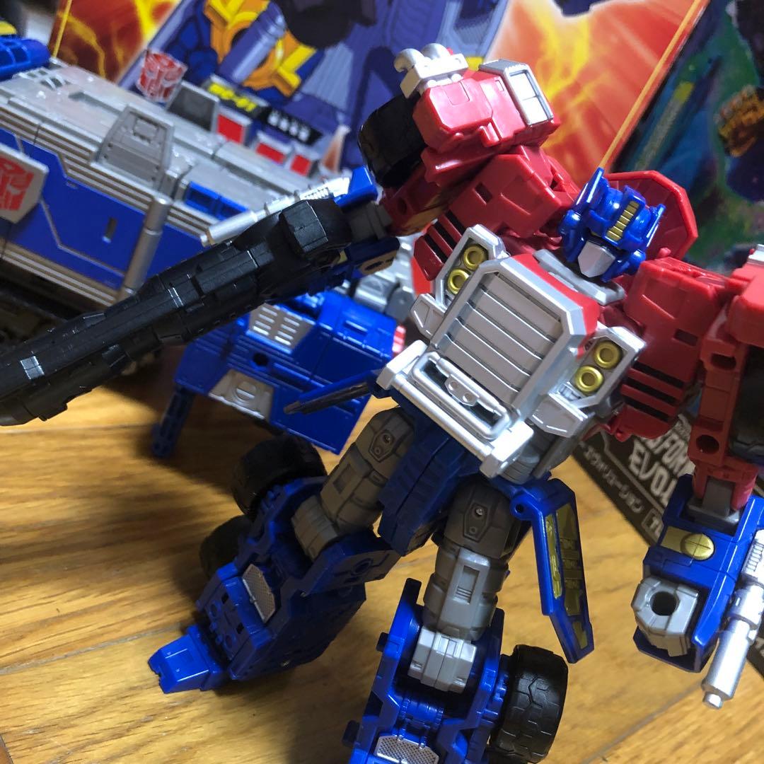 トランスフォーマー レガシー　tl-48 アルマダ　オプティマスプライム