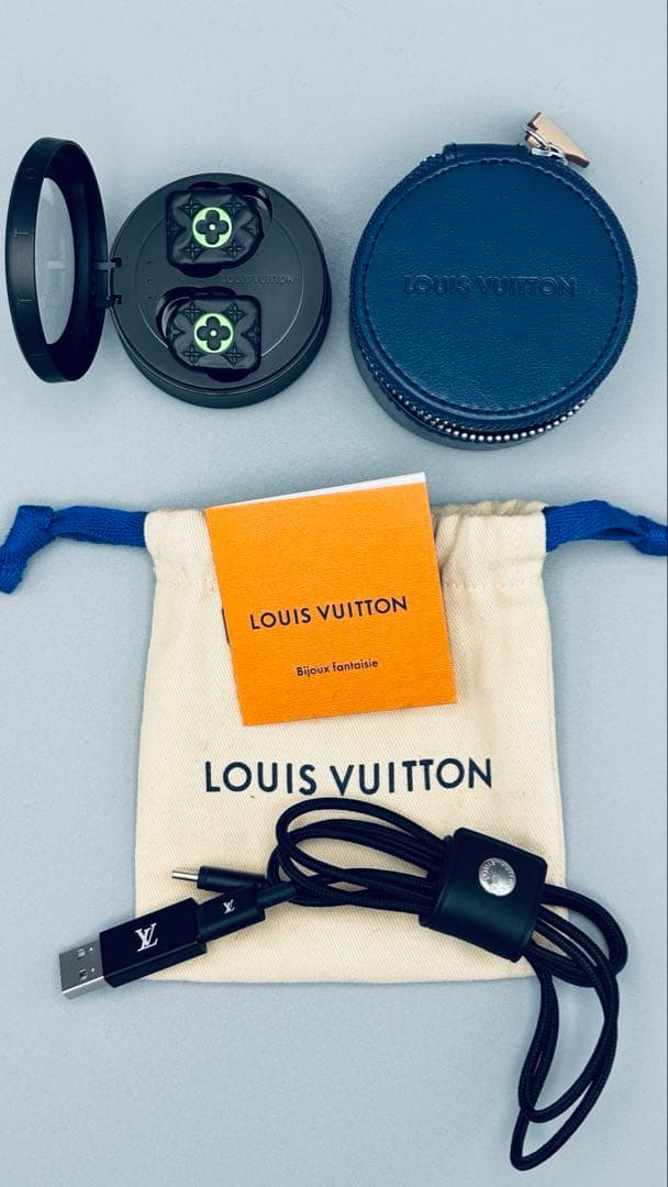 美品 ルイヴィトン ワイヤレスイヤホン ホライゾン　QAB160