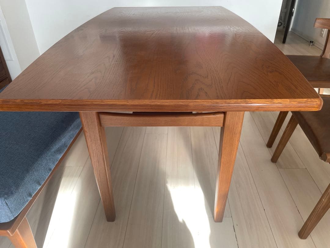 unico WICK ダイニングテーブル