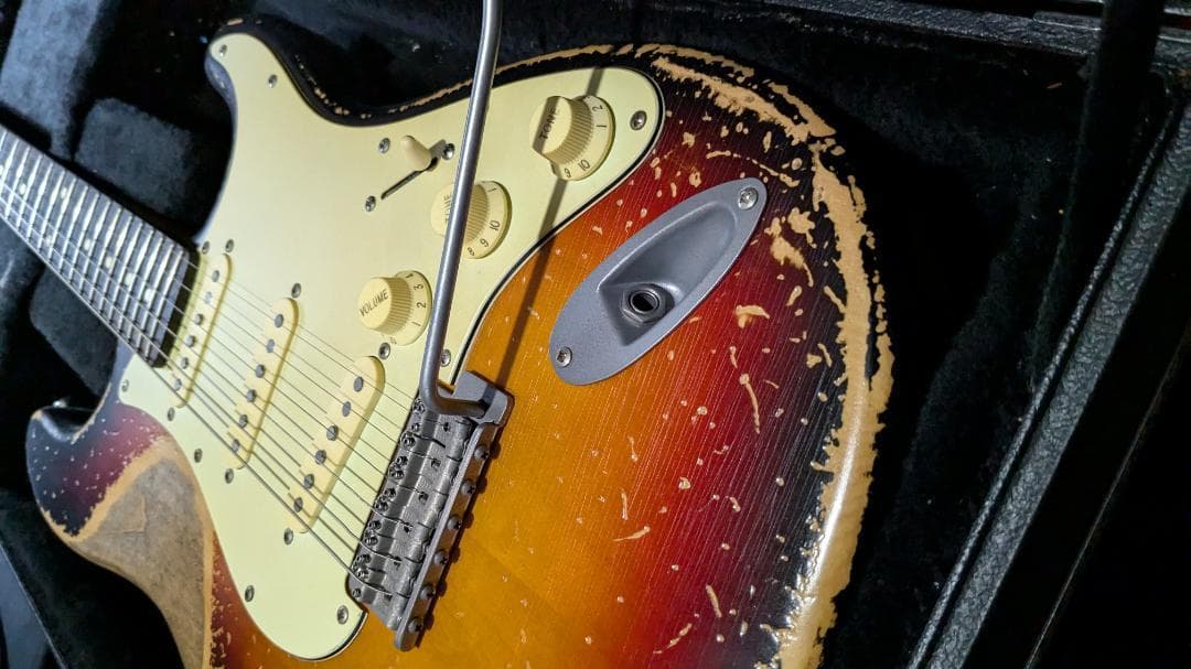 ◆ CustomElectrolic Relic SunburstStrato◆