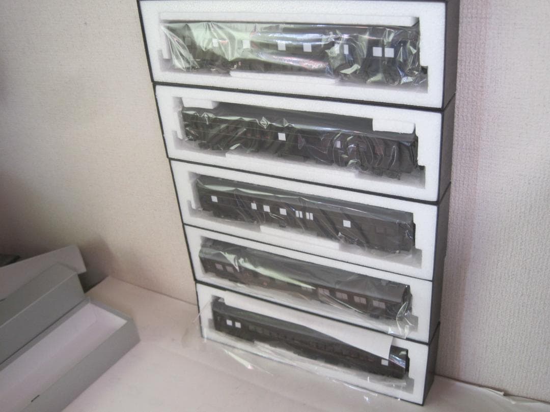 エンドウ　希少　お召し列車５輌　HOゲージ