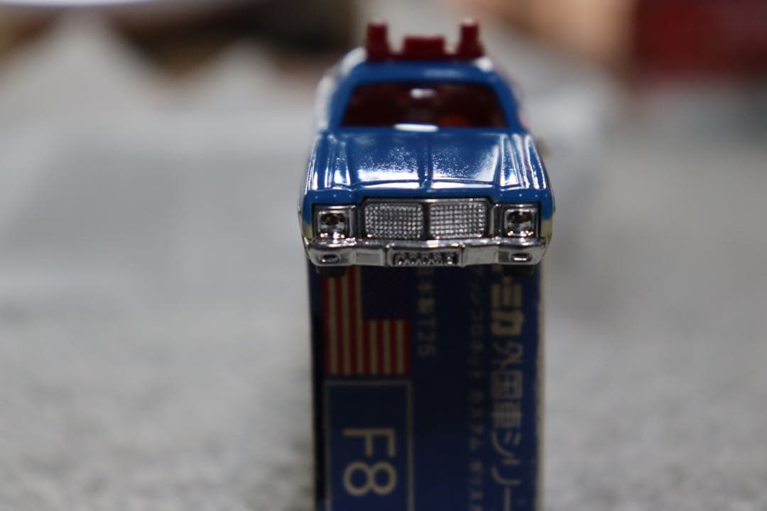 トミカ　青箱　ダッジコロネット カスタム　ポリスカー　日本製　F8 外国車