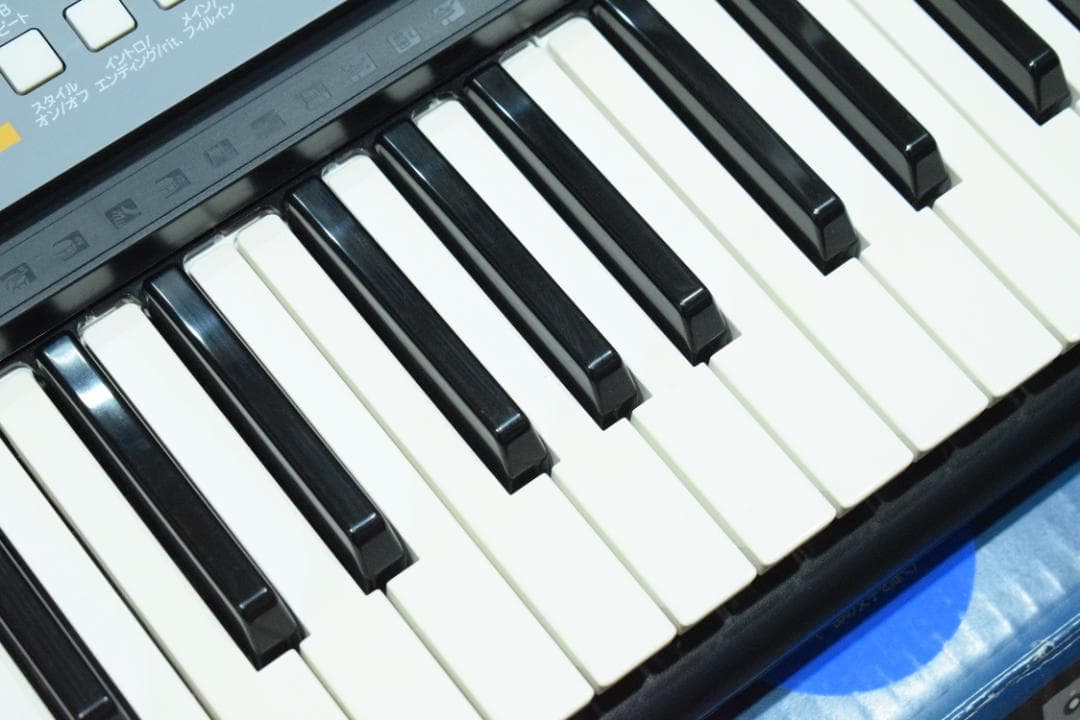 YAMAHA 電子キーボード PSR-E233 動作OK！
