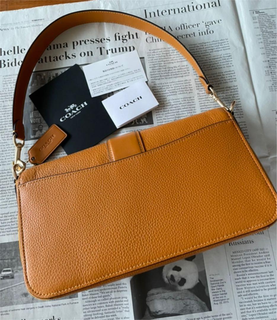 COACH ショルダーバッグ クロスボディ　斜めがけ　ワンハンドル　2way